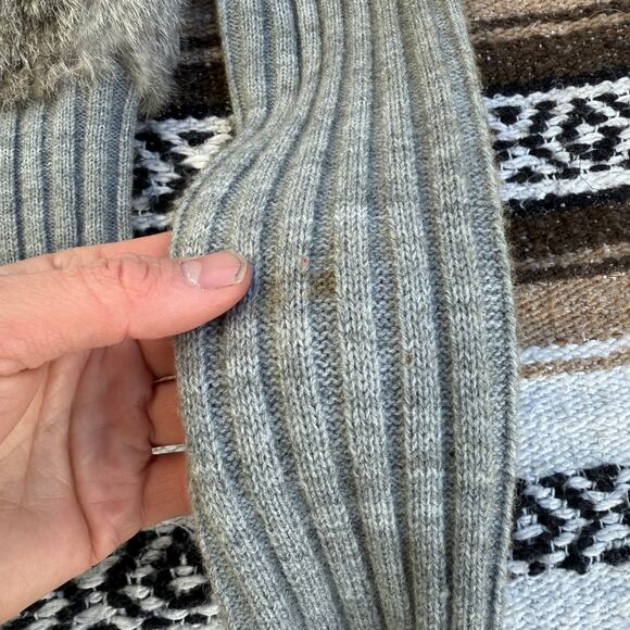 Women's Vintage 80's Rabbit Fur Skin Acrylic Gray Zip Up Ribbed Sweater Sz Large - Picture 5 of 8